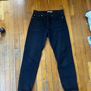 Women’s High-Rise Black Levi’s Jeans